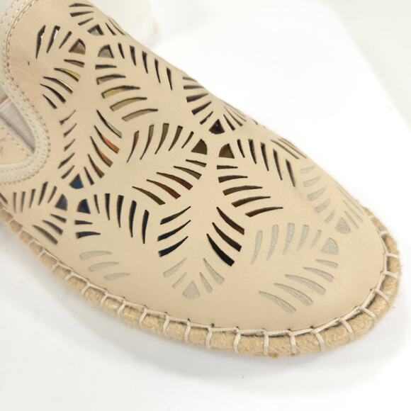 Olukai Kaula Mesh Casual Slip on Flat Shoe Womens Size 7 20450-2020 Tan - Picture 8 of 9